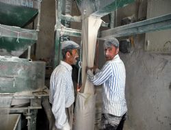 Doğu'da değirmenler hala dönüyor